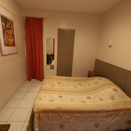 Hotel Du Roussillon باريس المظهر الخارجي الصورة